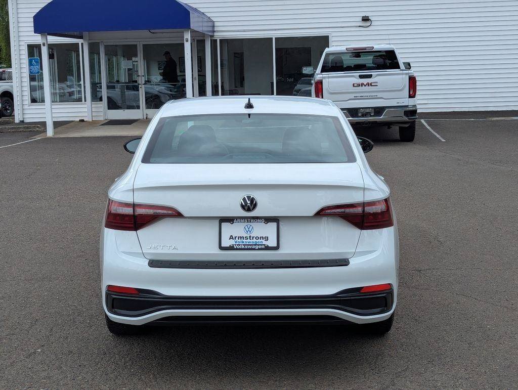Used 2023 Volkswagen Jetta Sport FWD image 4