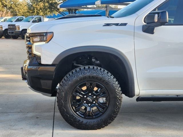 Used 2025 Chevrolet Silverado 1500 ZR2 w/ Technology Package image 16