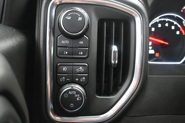 Used 2019 Chevrolet Silverado 1500 LT Trail Boss AWD/4WD image 25