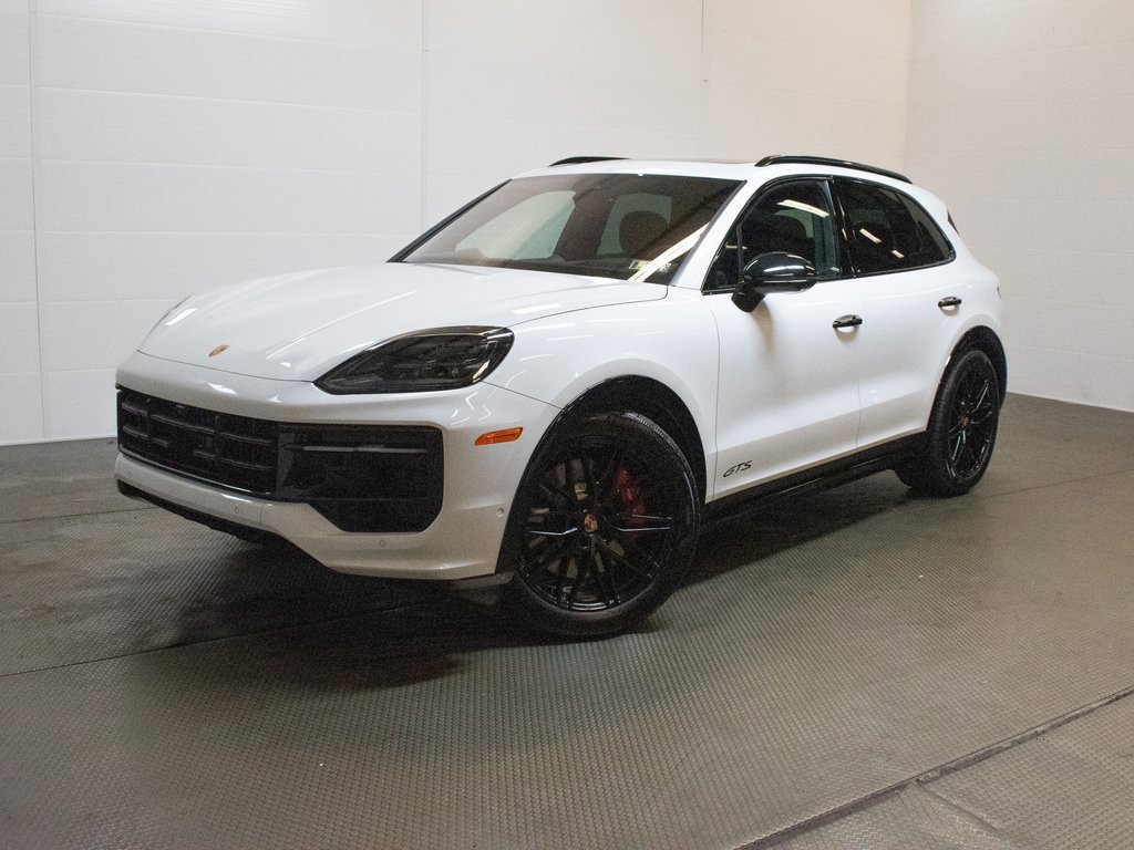 New 2025 Porsche Cayenne GTS image 1