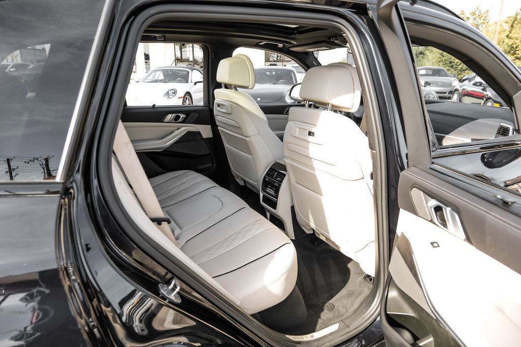 Used 2022 BMW X5 M50i w/ Executive Package image 44