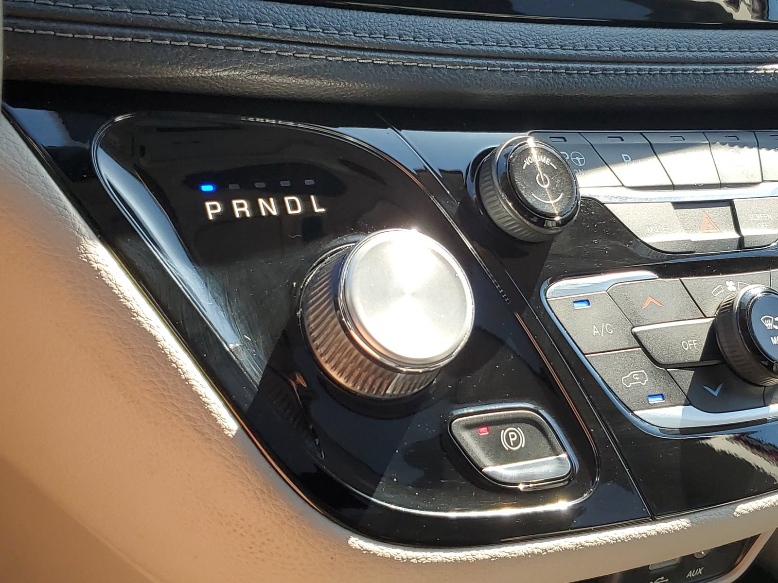 Used 2019 Chrysler Pacifica Limited FWD image 31