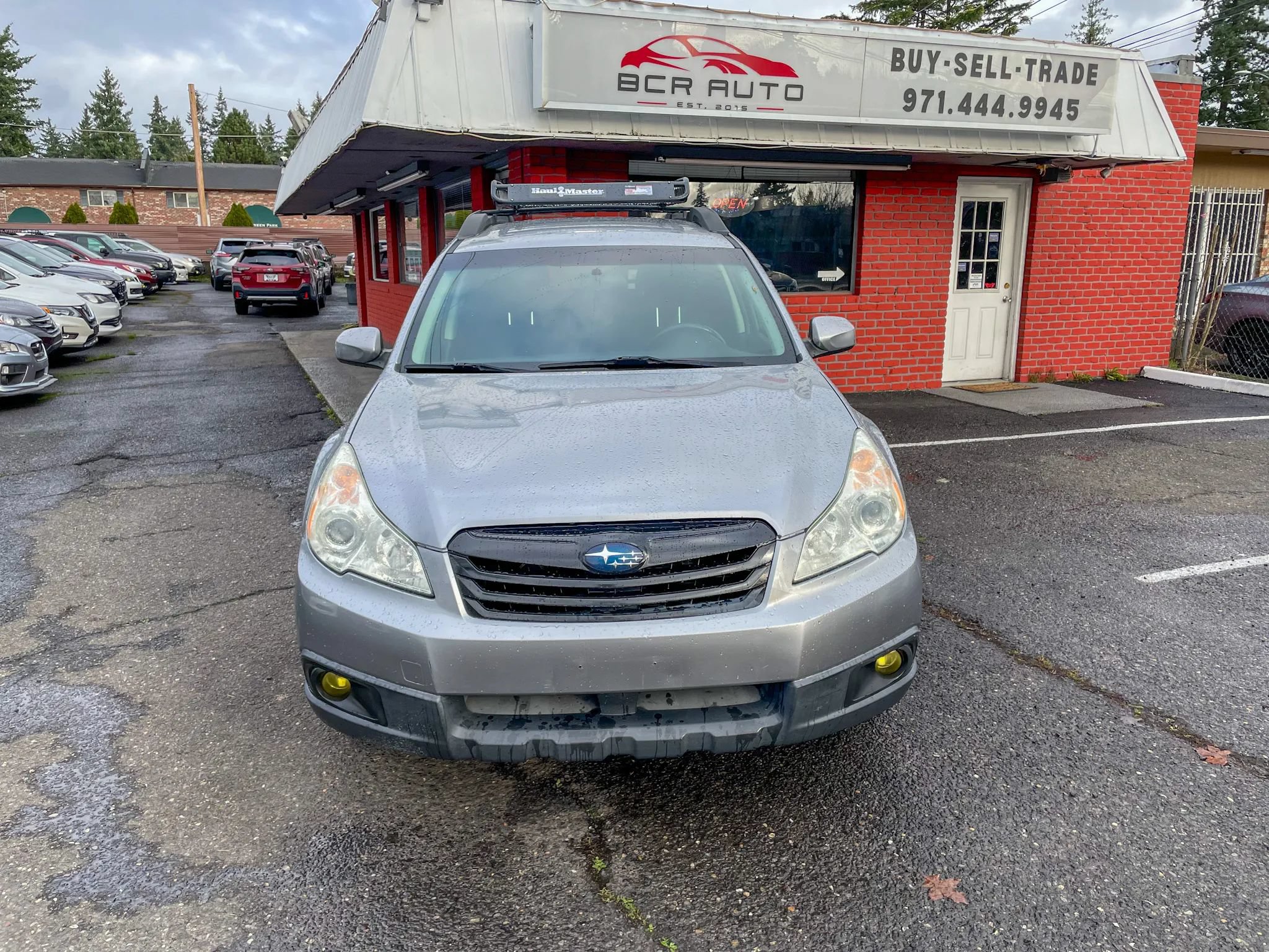 Used 2010 Subaru Outback 2.5i Premium AWD/4WD image 6