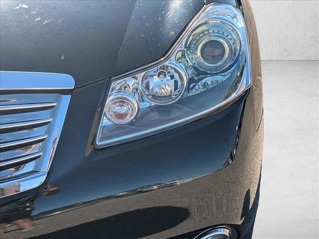 Used 2010 INFINITI M35 w/ Technology Pkg image 9