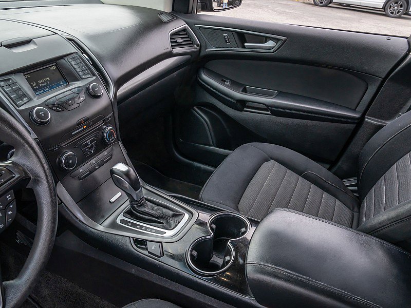 Used 2018 Ford Edge SE w/ Cargo Accessory Package image 11