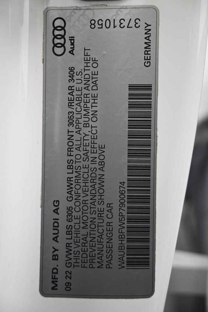 Used 2023 Audi RS e-tron GT w/ Carbon Performance Package image 43