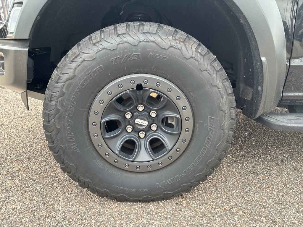 Used 2023 Ford F150 Raptor w/ Raptor Carbon Fiber Package image 10