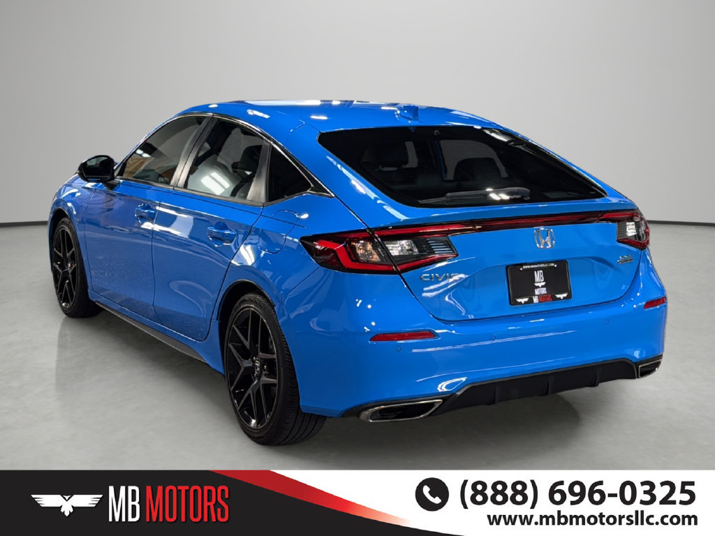 Used 2022 Honda Civic Sport Touring image 3