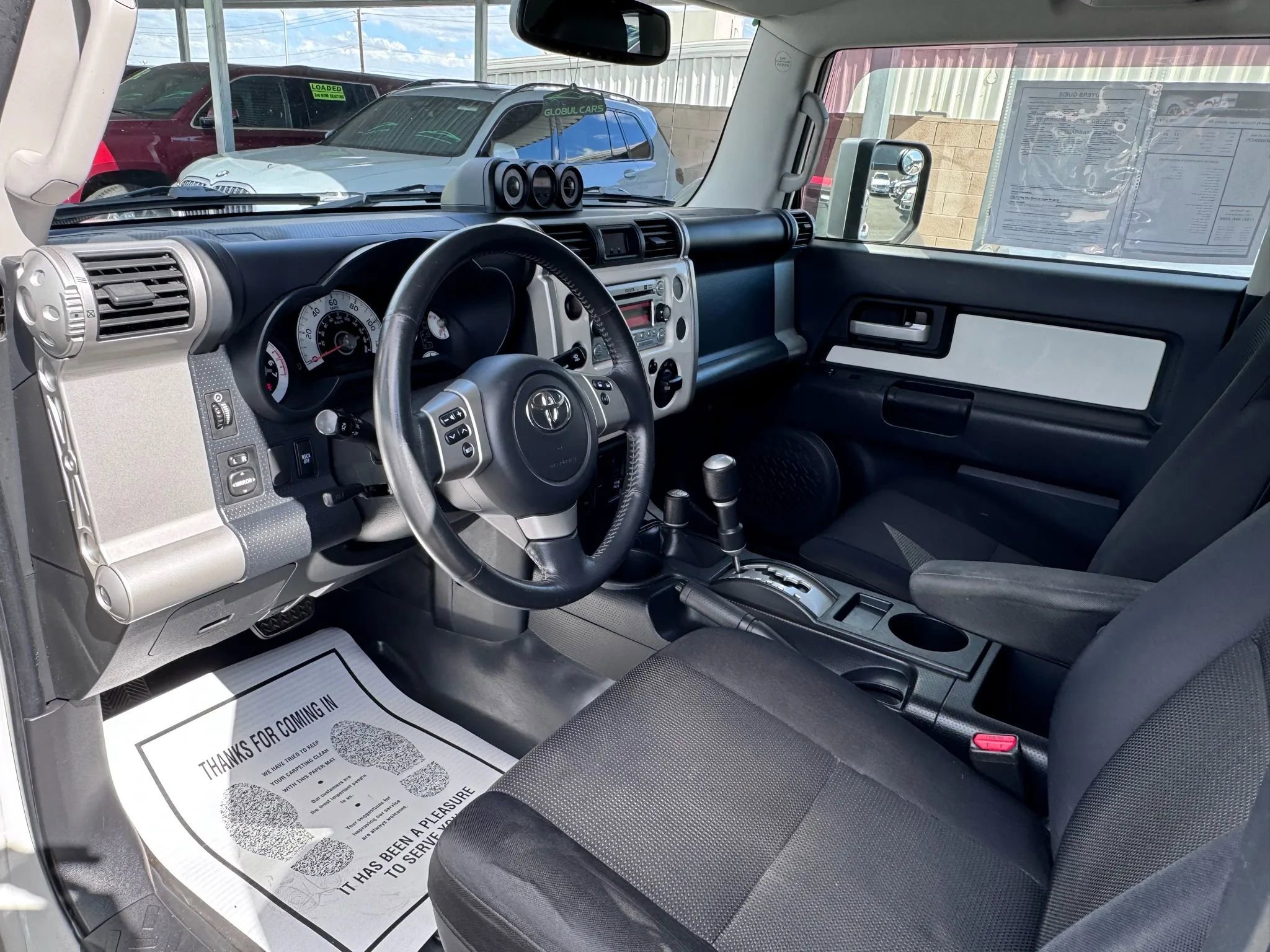 Used 2013 Toyota FJ Cruiser 4WD image 10