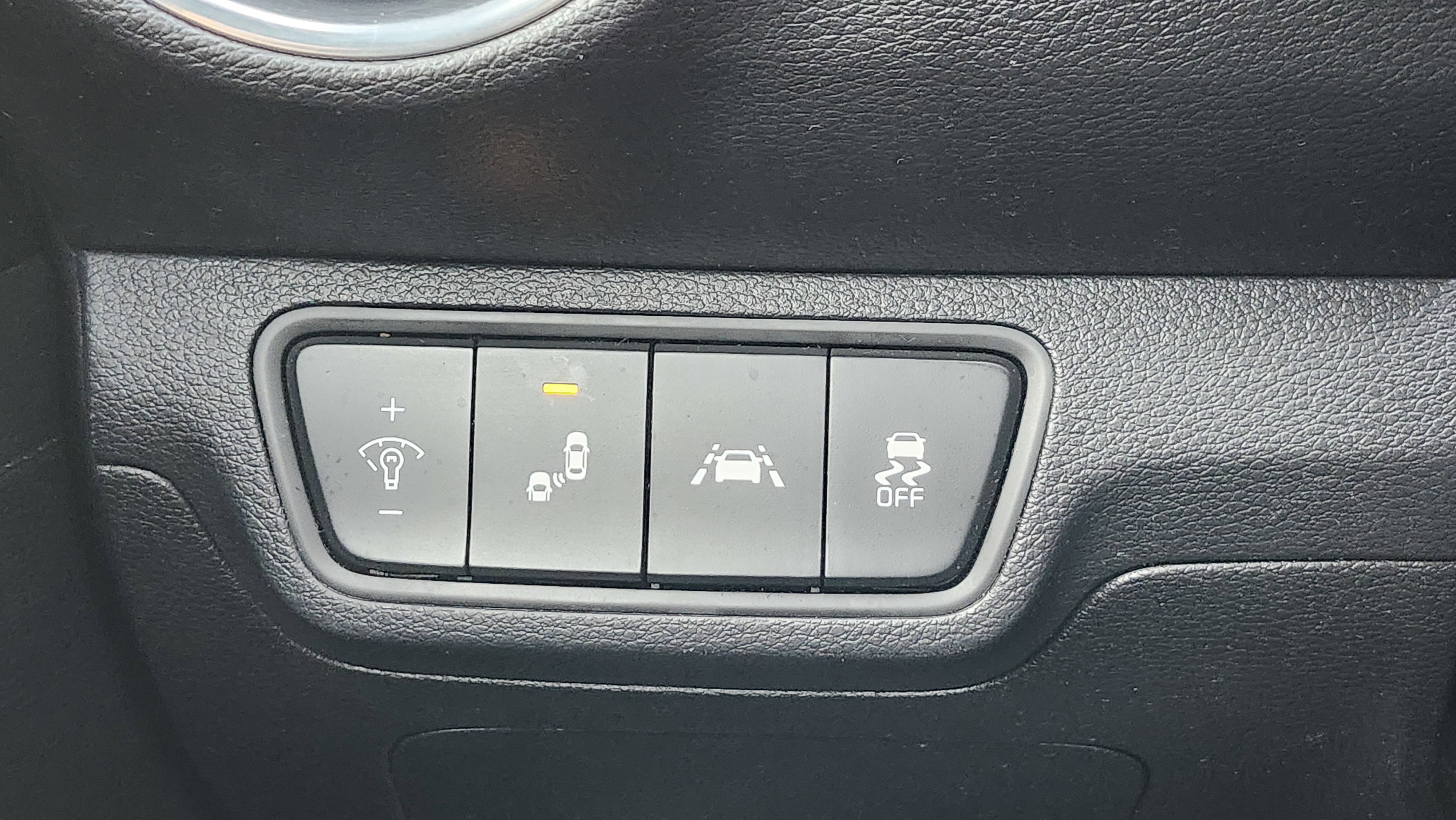 Used 2020 Kia Forte GT-Line image 32