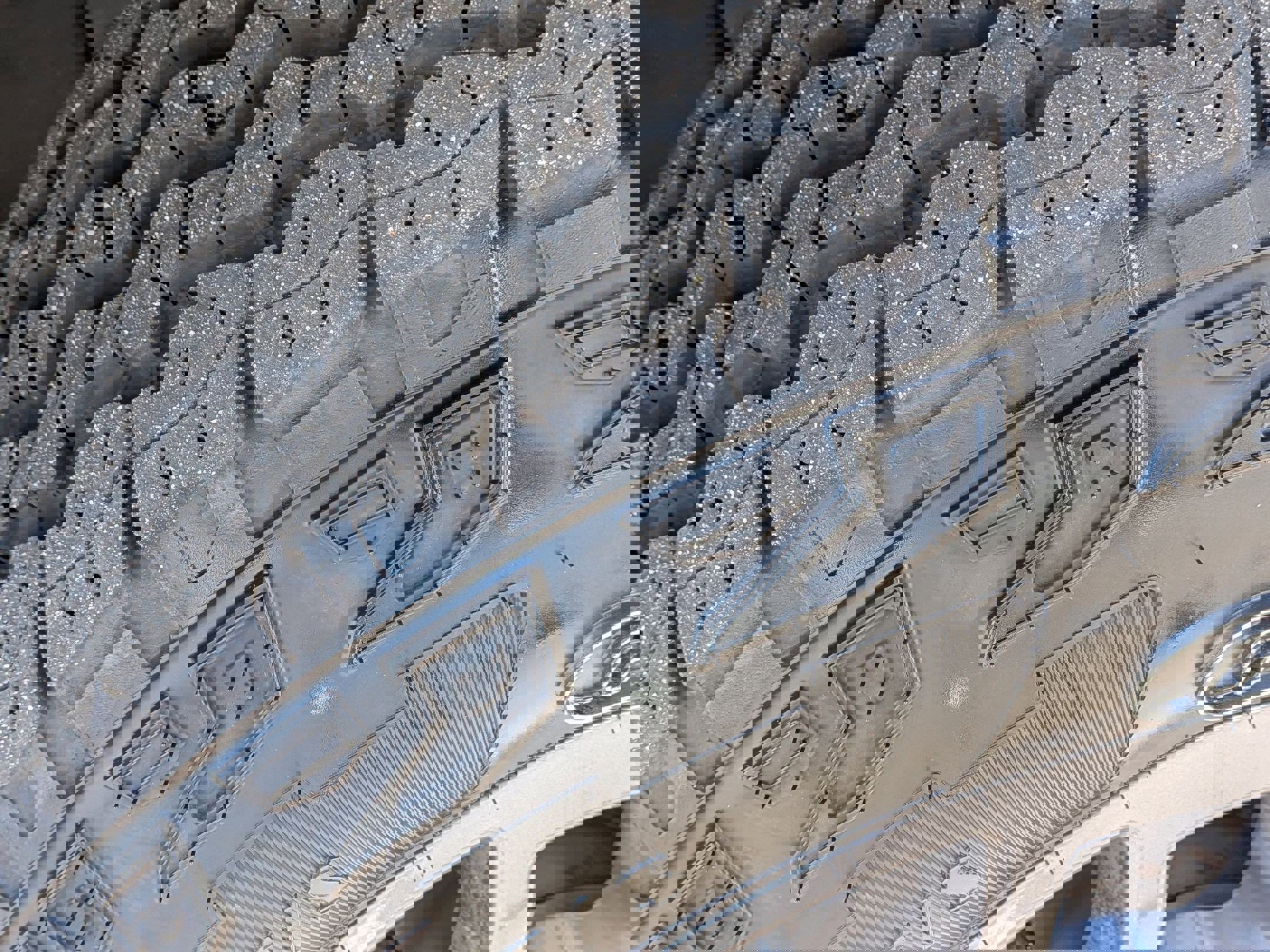 Used 2024 Ford Ranger XLT w/ FX4 Off-Road Package image 11