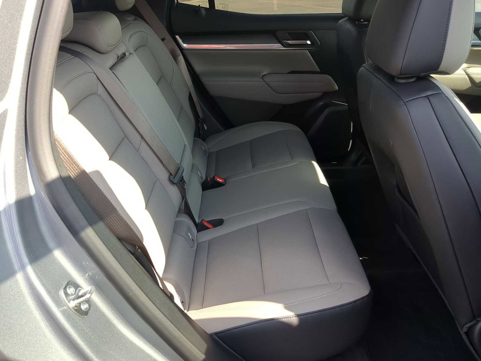 Used 2026 GMC Terrain Elevation w/ Elevation Premium Package image 27