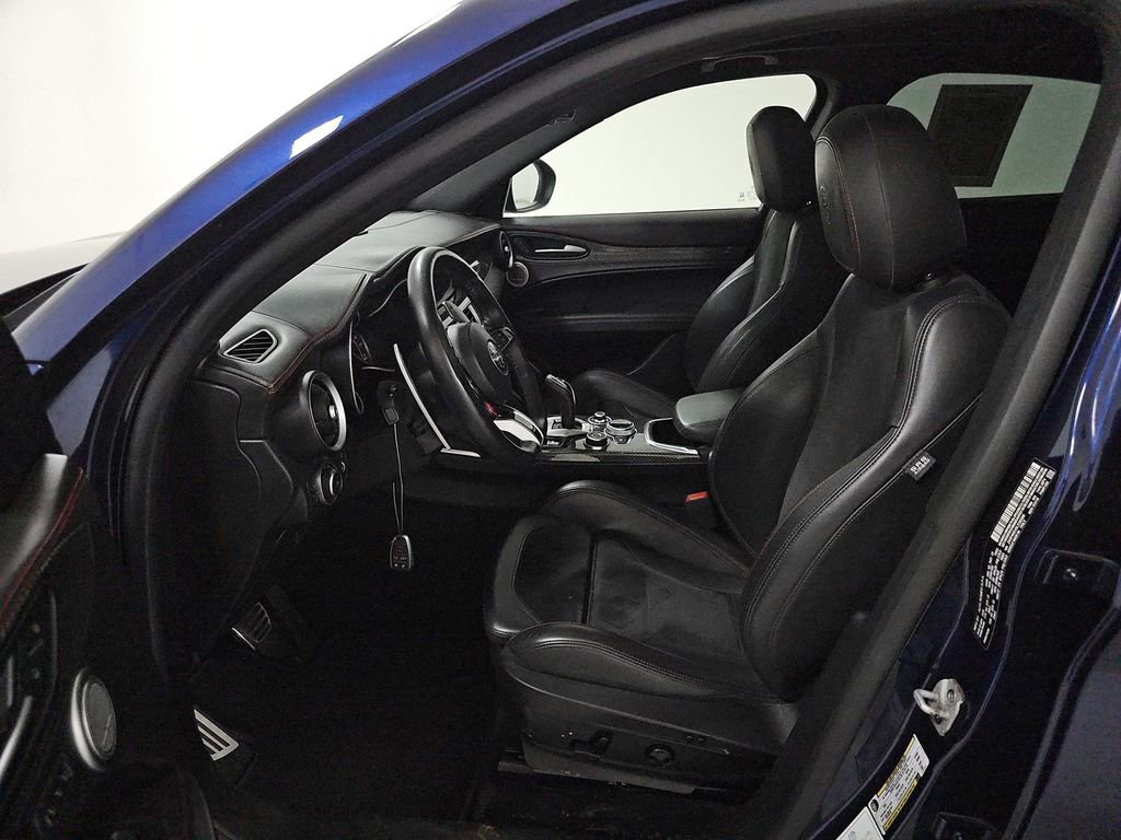 Used 2020 Alfa Romeo Stelvio Quadrifoglio AWD/4WD image 6