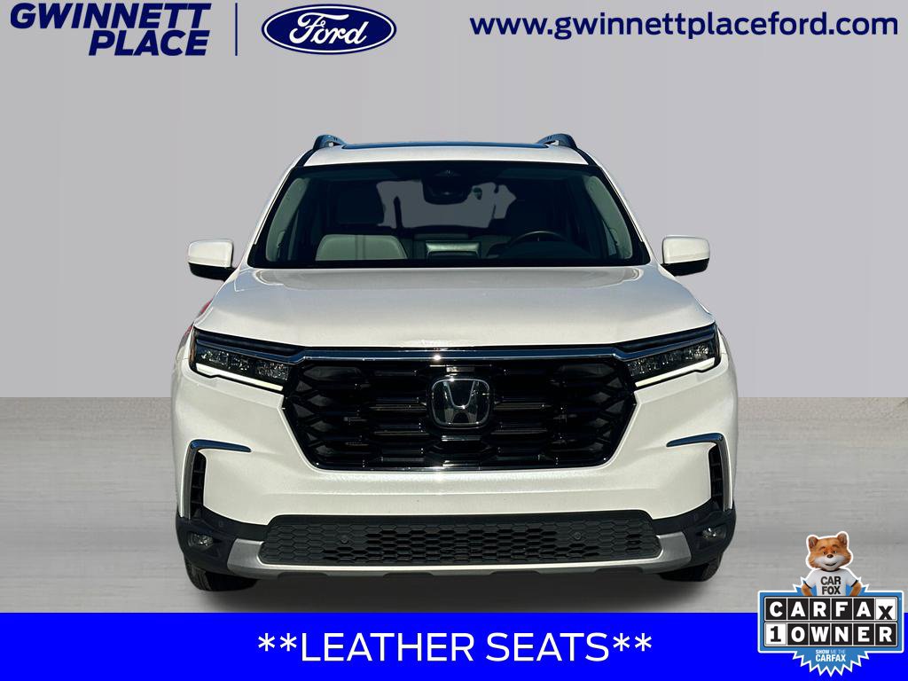 Used 2025 Honda Pilot Touring image 2