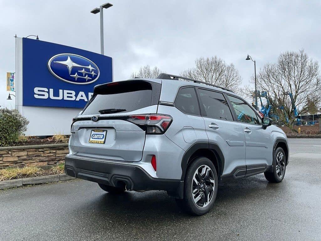 Certified 2025 Subaru Forester Limited image 8