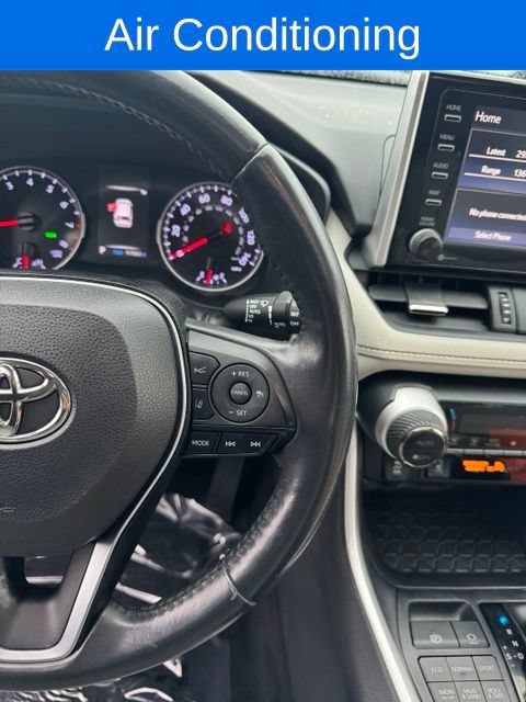 Used 2019 Toyota RAV4 XLE Premium w/ Cold Weather Package AWD/4WD image 18
