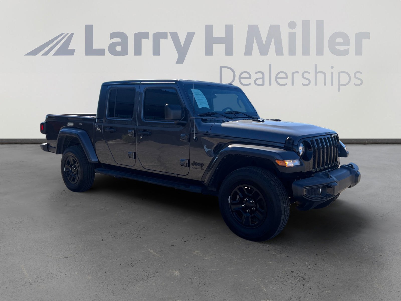 Used 2022 Jeep Gladiator Sport image 7