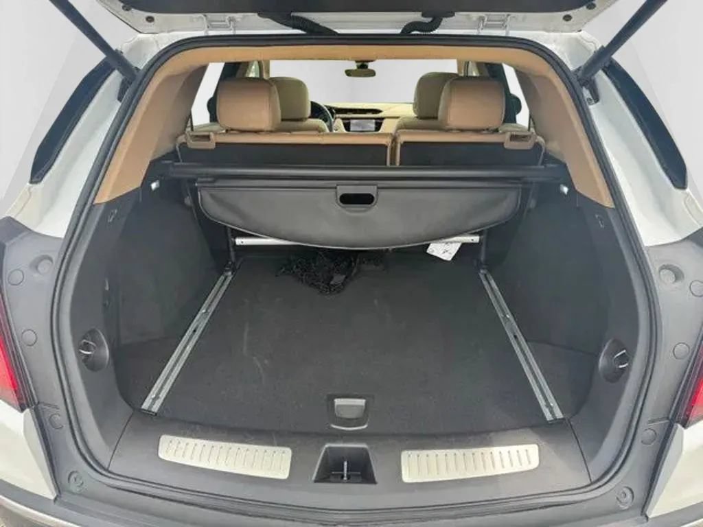 Used 2024 Cadillac XT5 Premium Luxury w/ Platinum Package AWD/4WD image 30