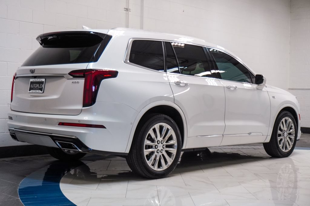 Used 2022 Cadillac XT6 Premium Luxury w/ Technology Package FWD image 22