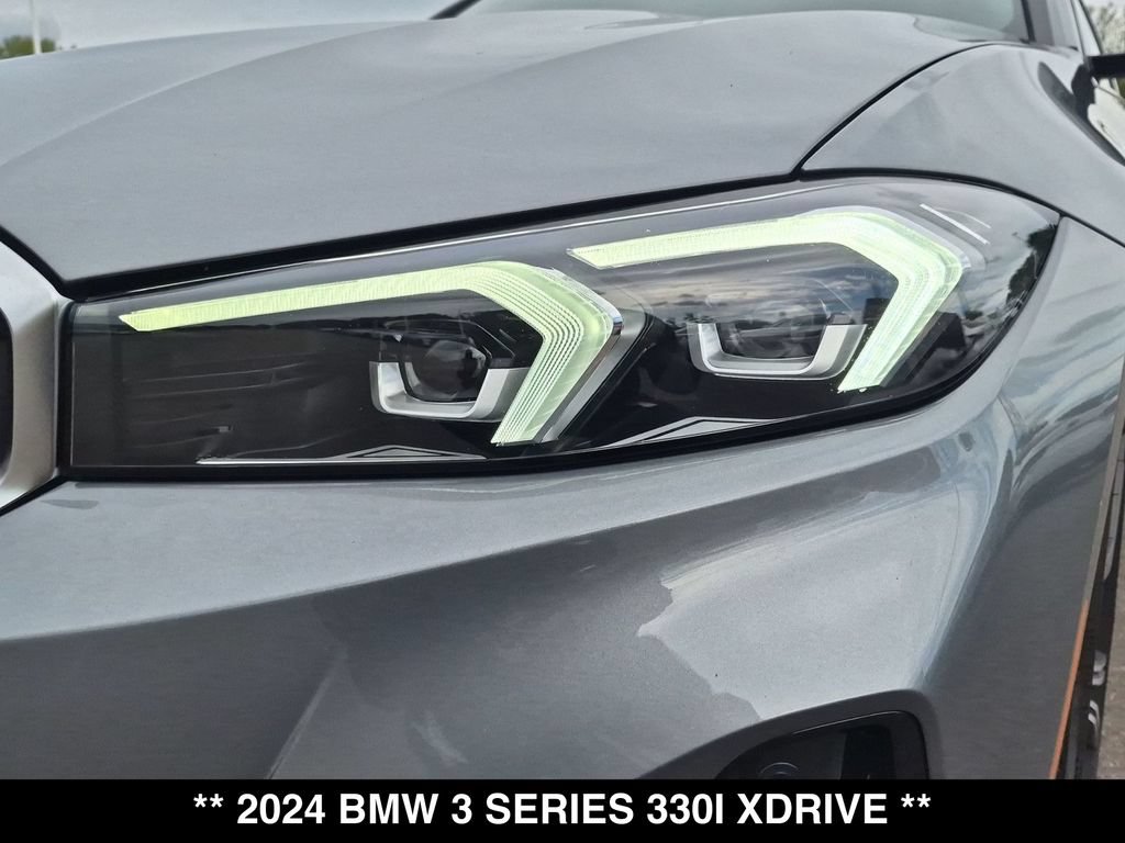 Certified 2024 BMW 330i xDrive Sedan w/ Premium Package AWD/4WD image 17