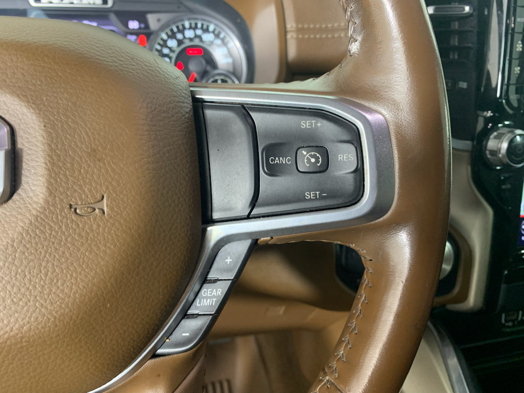 Used 2020 RAM 1500 Laramie AWD/4WD image 18