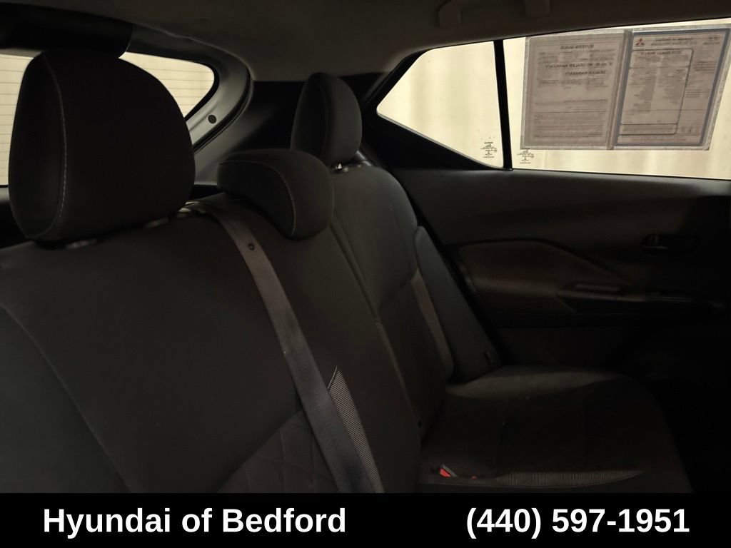 Used 2020 Nissan Kicks S FWD image 21