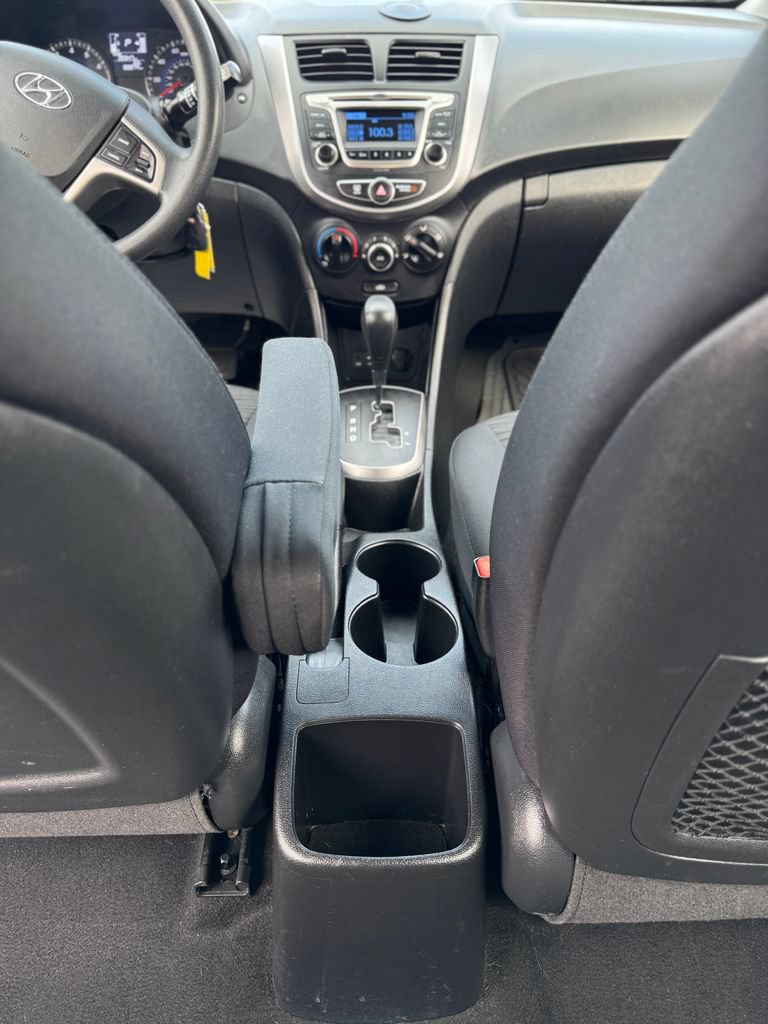 Used 2017 Hyundai Accent SE FWD image 23