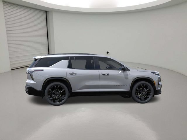 New 2027 Chevrolet Traverse RS w/ LPO, Floor Liner Package FWD image 5