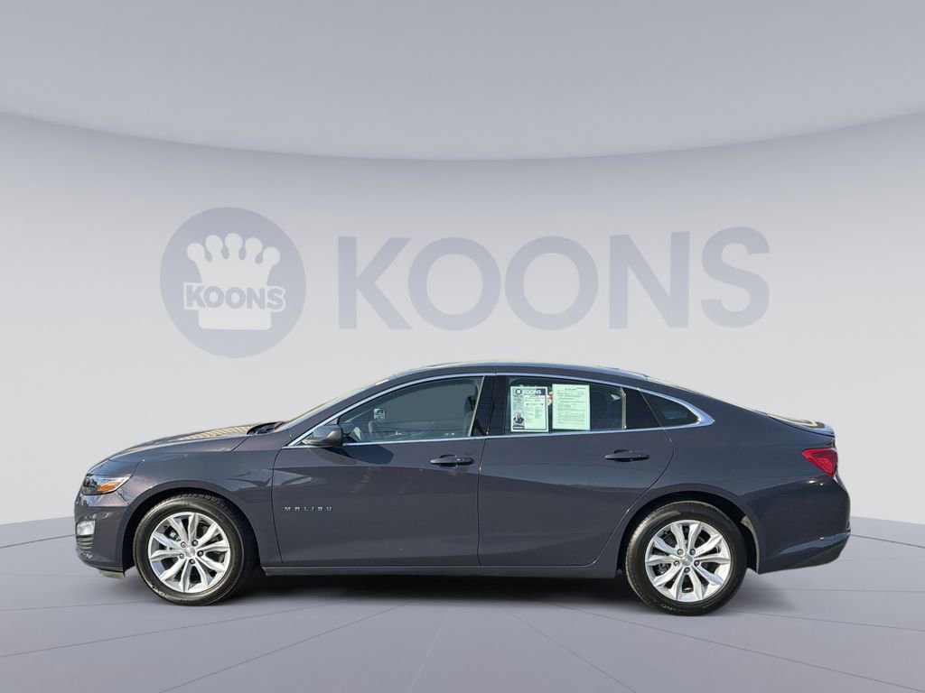 Used 2025 Chevrolet Malibu LT FWD image 2