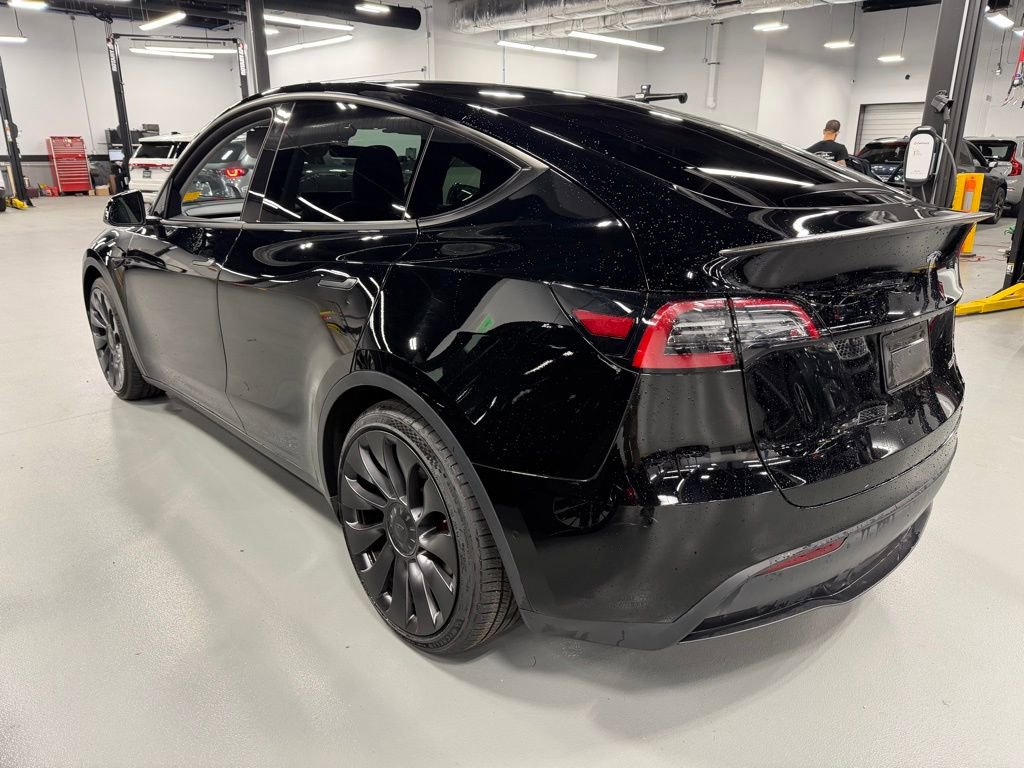 Used 2022 Tesla Model Y Performance image 2