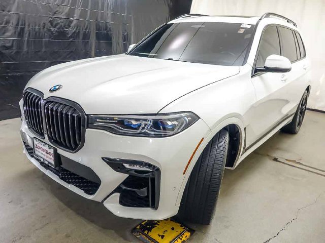 Used 2020 BMW X7 M50i AWD/4WD image 4