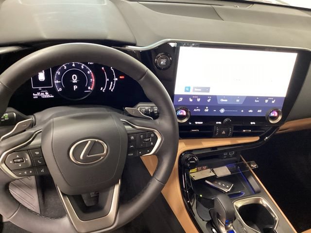Used 2025 Lexus NX 350 AWD w/ Accessory Package (2T) image 6