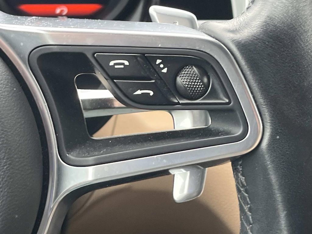 Used 2020 Porsche Macan Base image 21