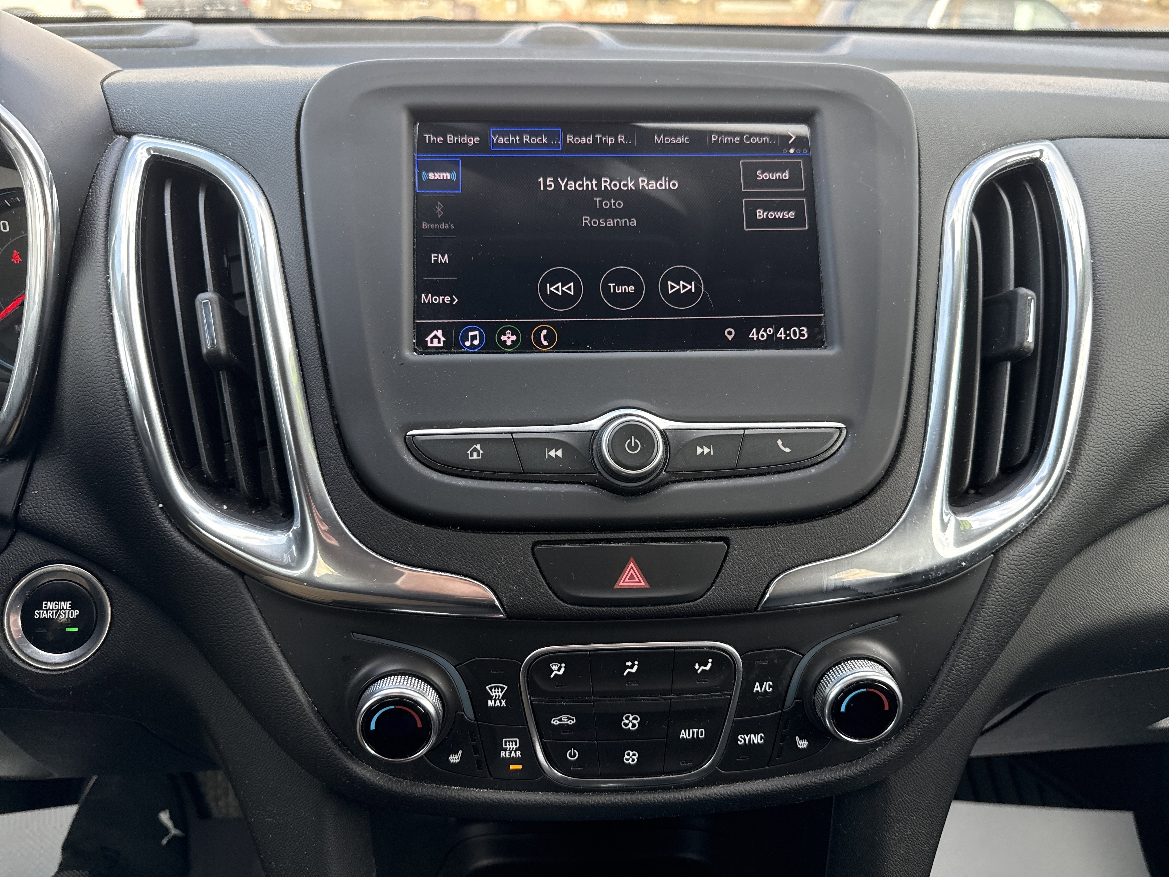 Used 2020 Chevrolet Equinox LT image 26