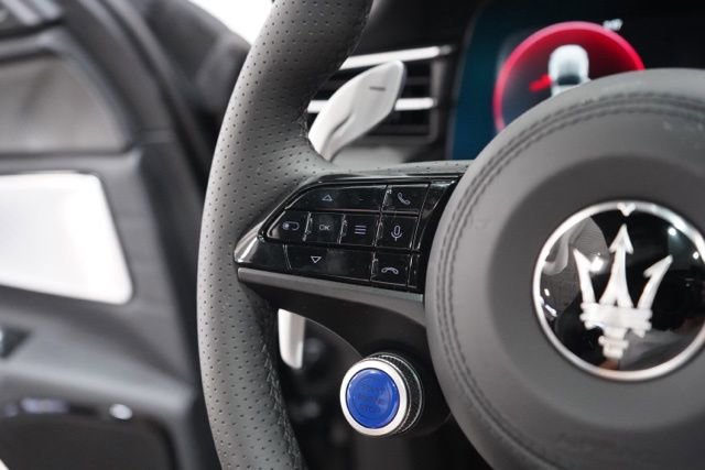 New 2025 Maserati Grecale Trofeo image 21