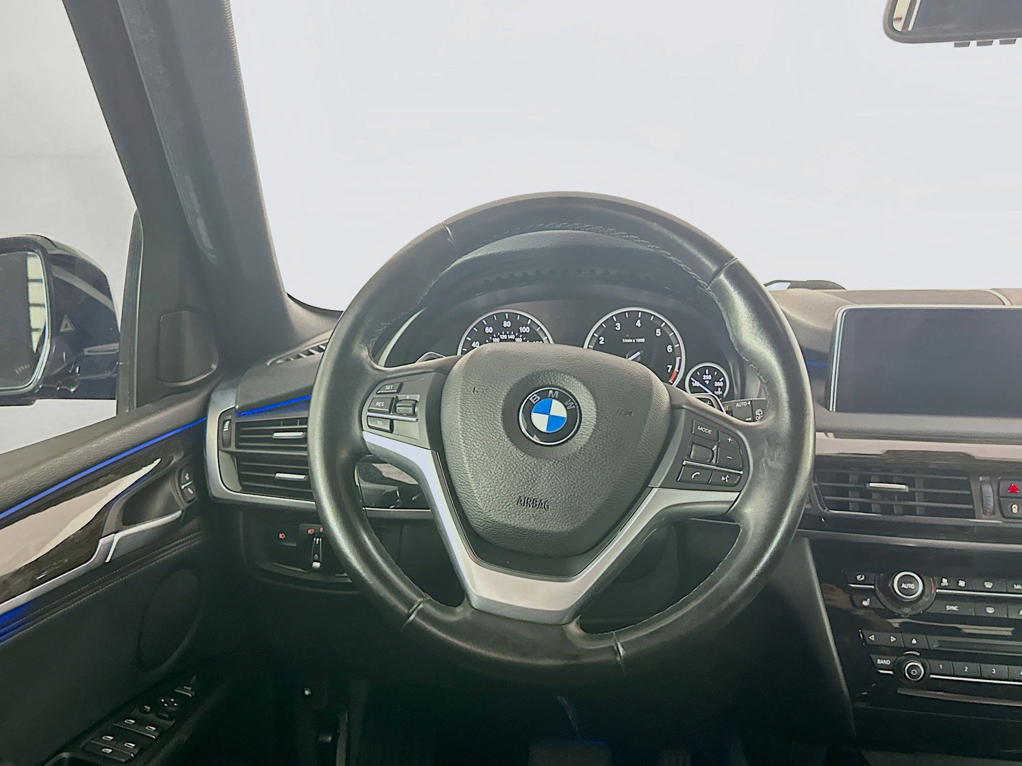 Used 2018 BMW X5 xDrive40e image 17