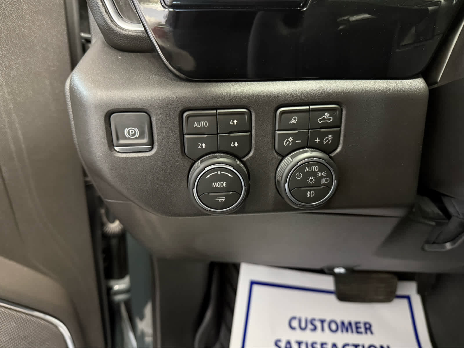 Used 2026 Chevrolet Silverado 1500 LT Trail Boss w/ LT Trail Boss Premium Package image 13