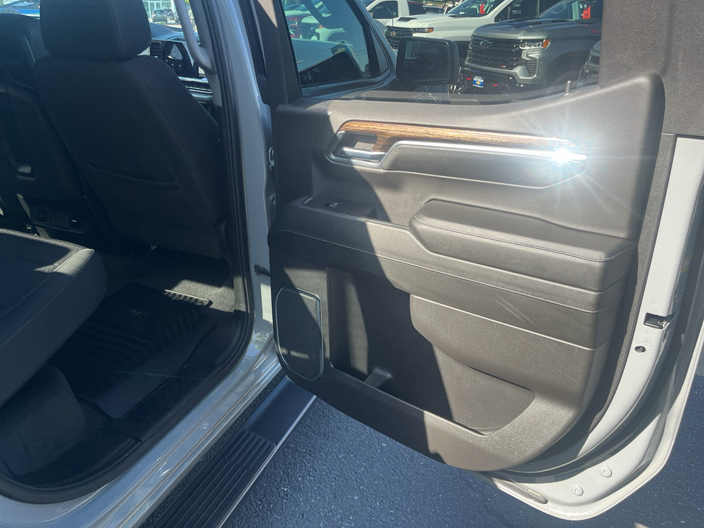 Used 2024 GMC Sierra 1500 Elevation AWD/4WD image 32