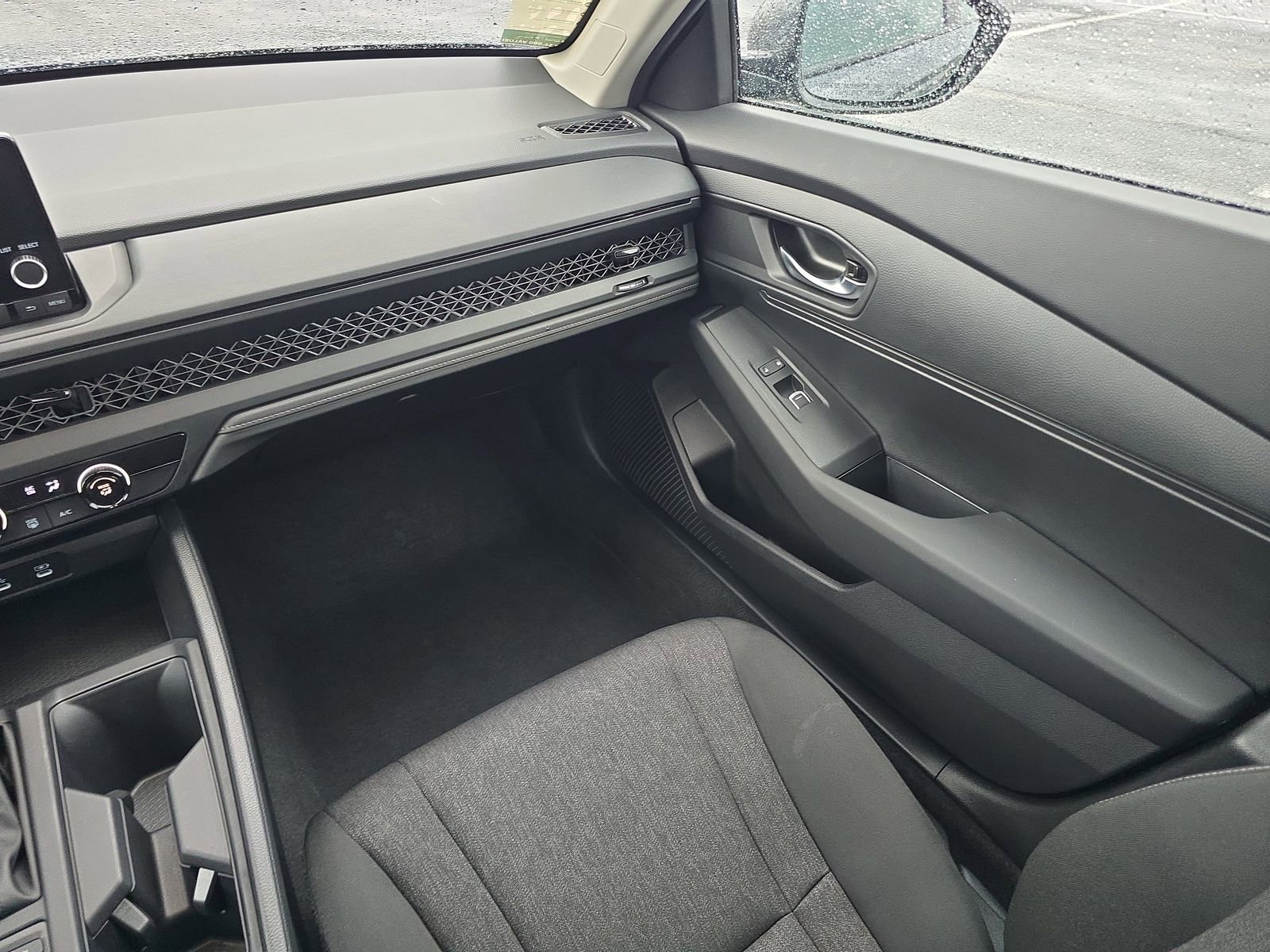 Certified 2025 Honda Accord LX image 12
