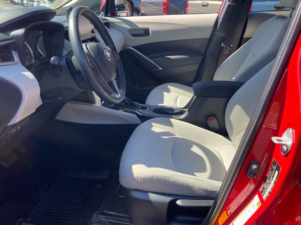 Used 2022 Toyota Corolla Cross LE image 6