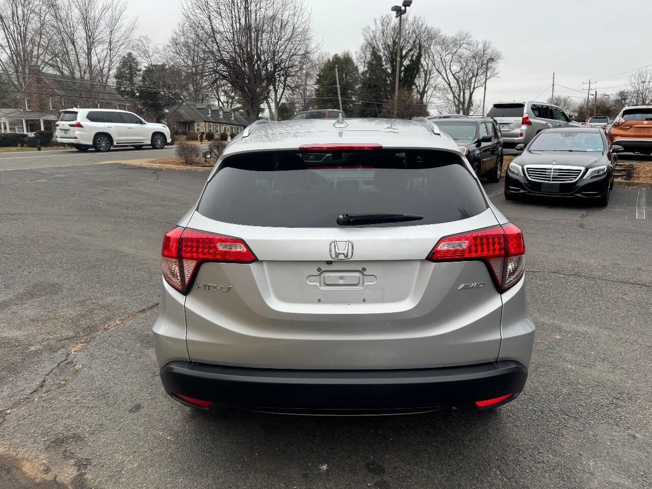 Used 2016 Honda HR-V EX-L image 6