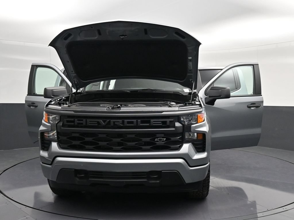 Used 2026 Chevrolet Silverado 1500 Custom w/ Turbomax Blackout Package RWD image 33