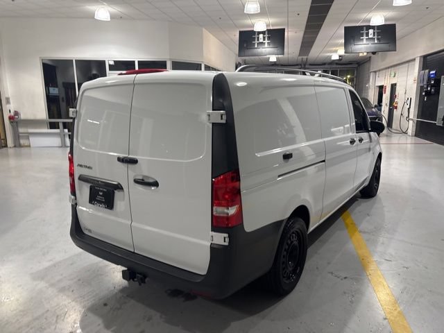 Used 2023 Mercedes-Benz Metris image 9