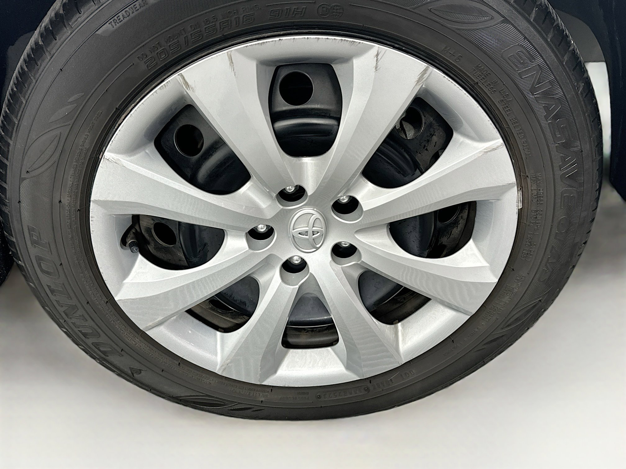 Used 2024 Toyota Corolla LE FWD image 11