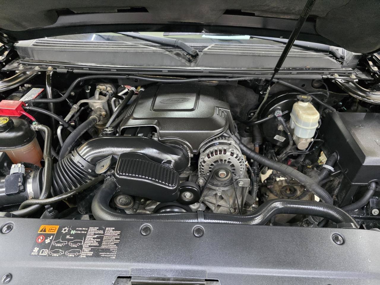 Used 2013 Chevrolet Suburban LT RWD image 41