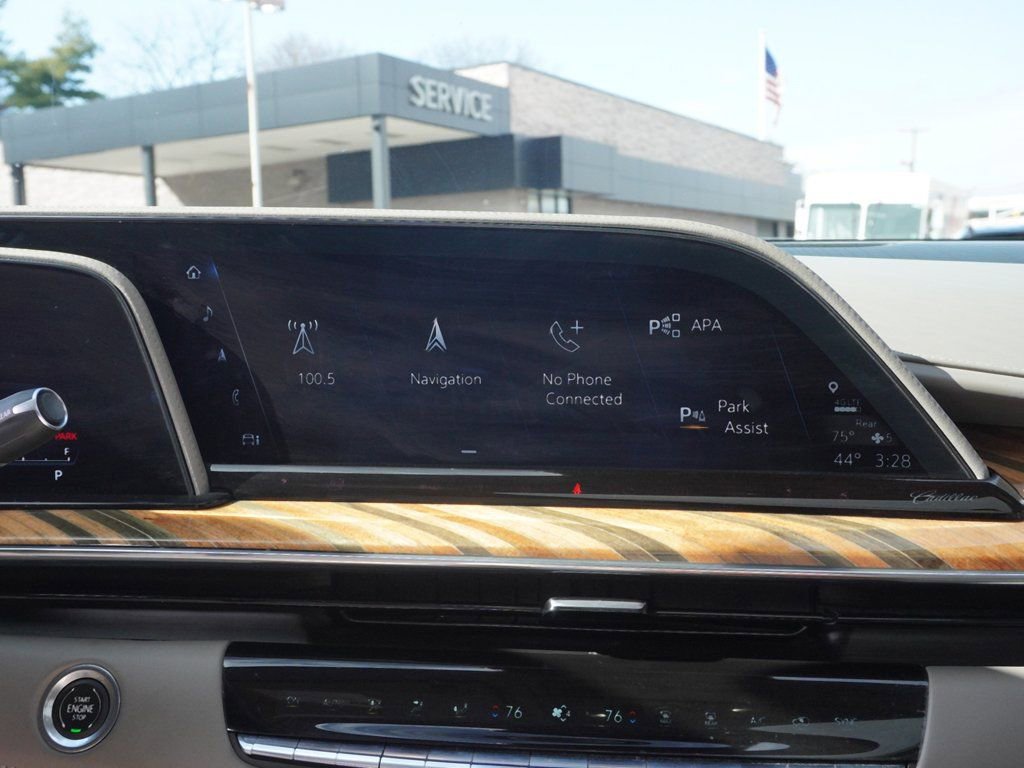 Used 2023 Cadillac Escalade ESV Premium Luxury Platinum w/ Heavy-Duty Trailer Package AWD/4WD image 54