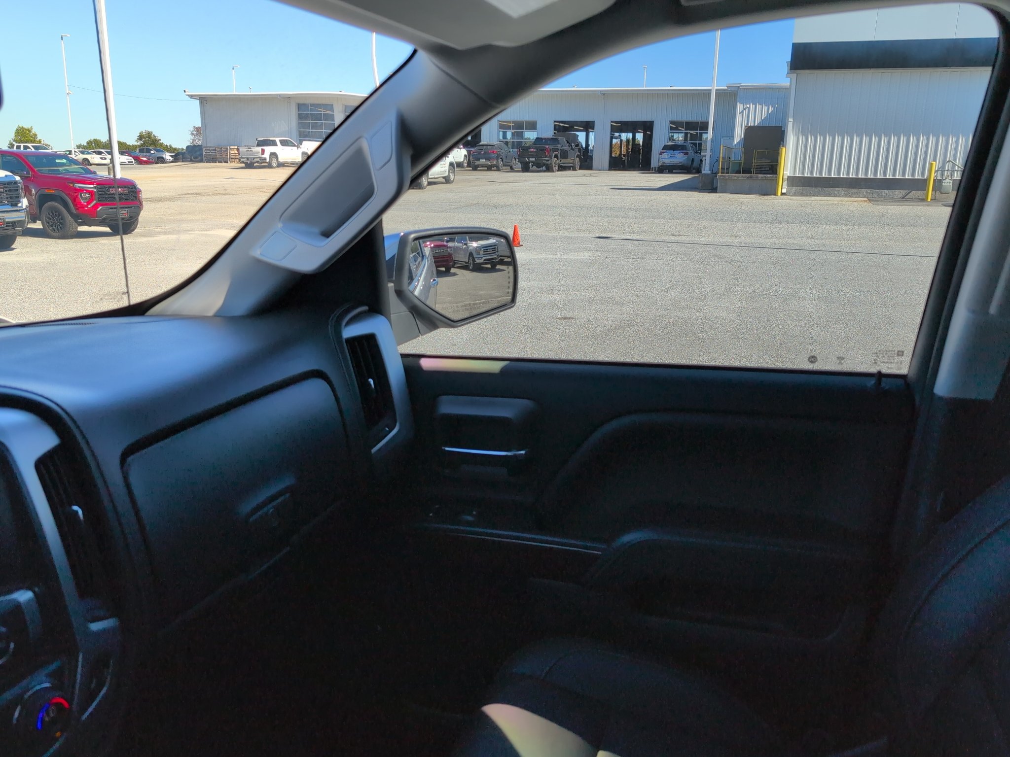 Used 2018 GMC Sierra 1500 SLT w/ Texas SLT Premium Package AWD/4WD image 27