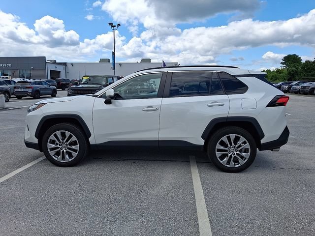 Used 2023 Toyota RAV4 XLE Premium AWD/4WD image 6