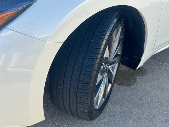 Used 2023 Nissan Maxima Platinum w/ Sport Mat Group FWD image 17