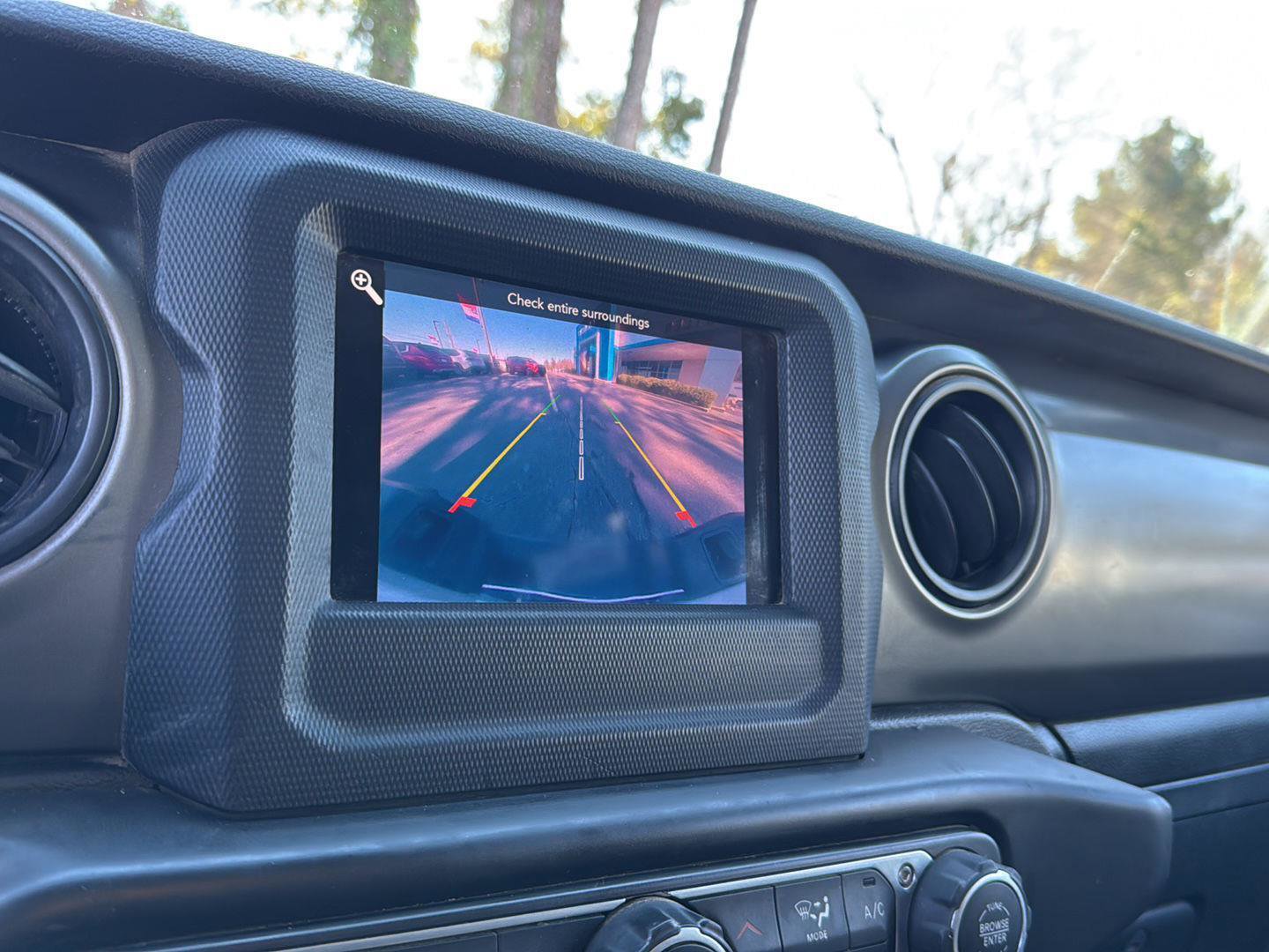 Used 2020 Jeep Gladiator Sport w/ Quick Order Package 24S image 22